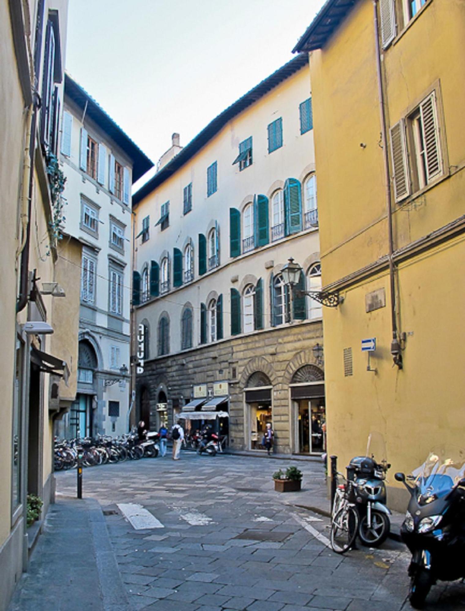 Apartments Florence- Santa Maria Novella Екстер'єр фото