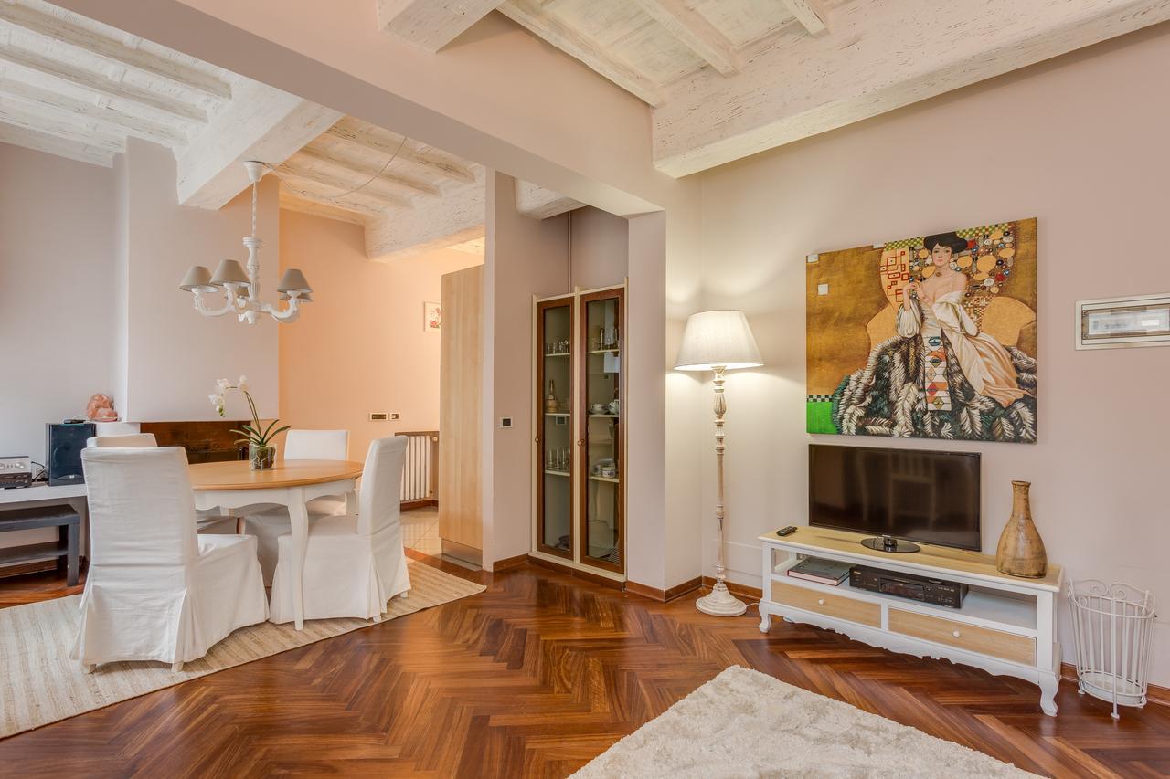 Apartments Florence- Santa Maria Novella Екстер'єр фото