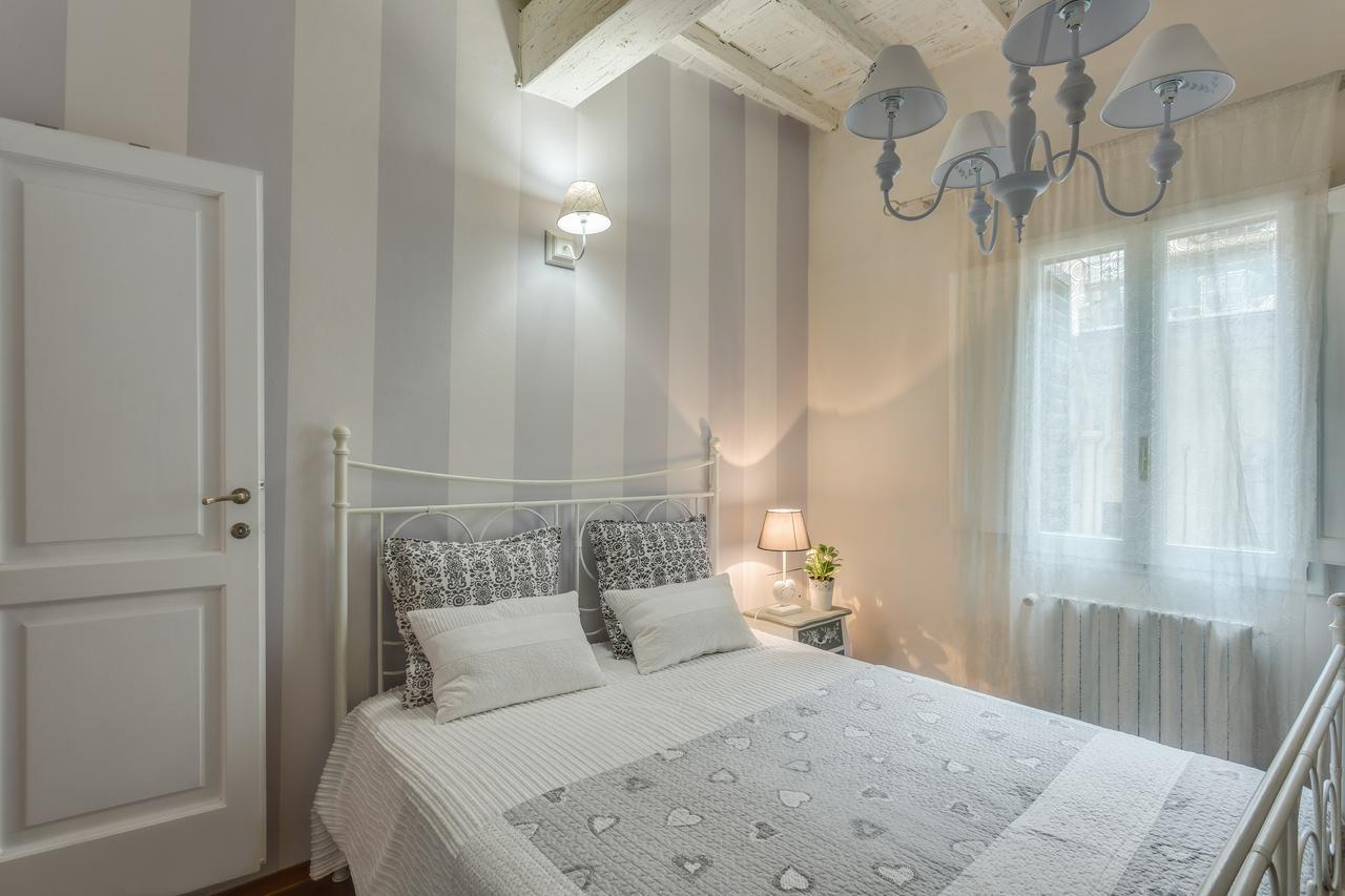 Apartments Florence- Santa Maria Novella Екстер'єр фото